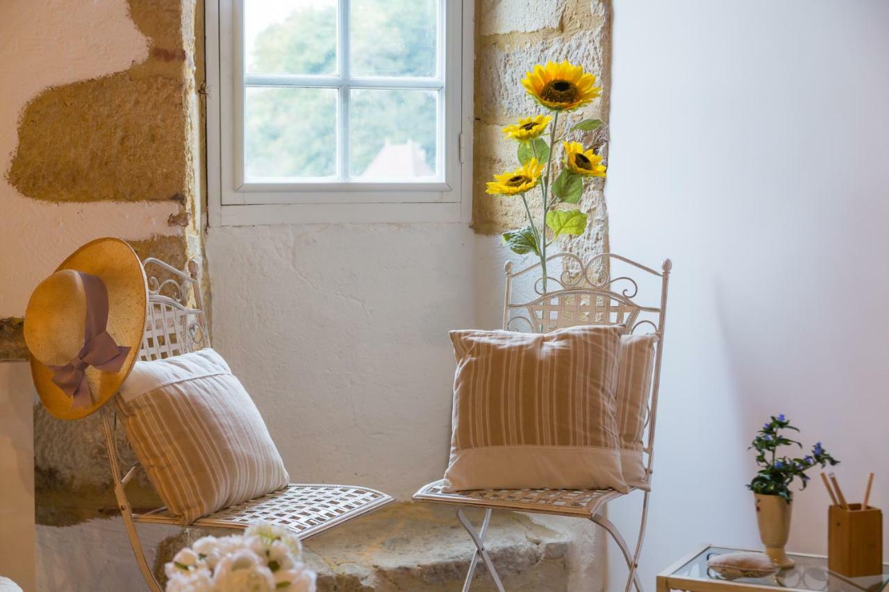 Au Coeur De Beynac, Une Maison De Caractere Avec Jardin Terrasse Exterior foto